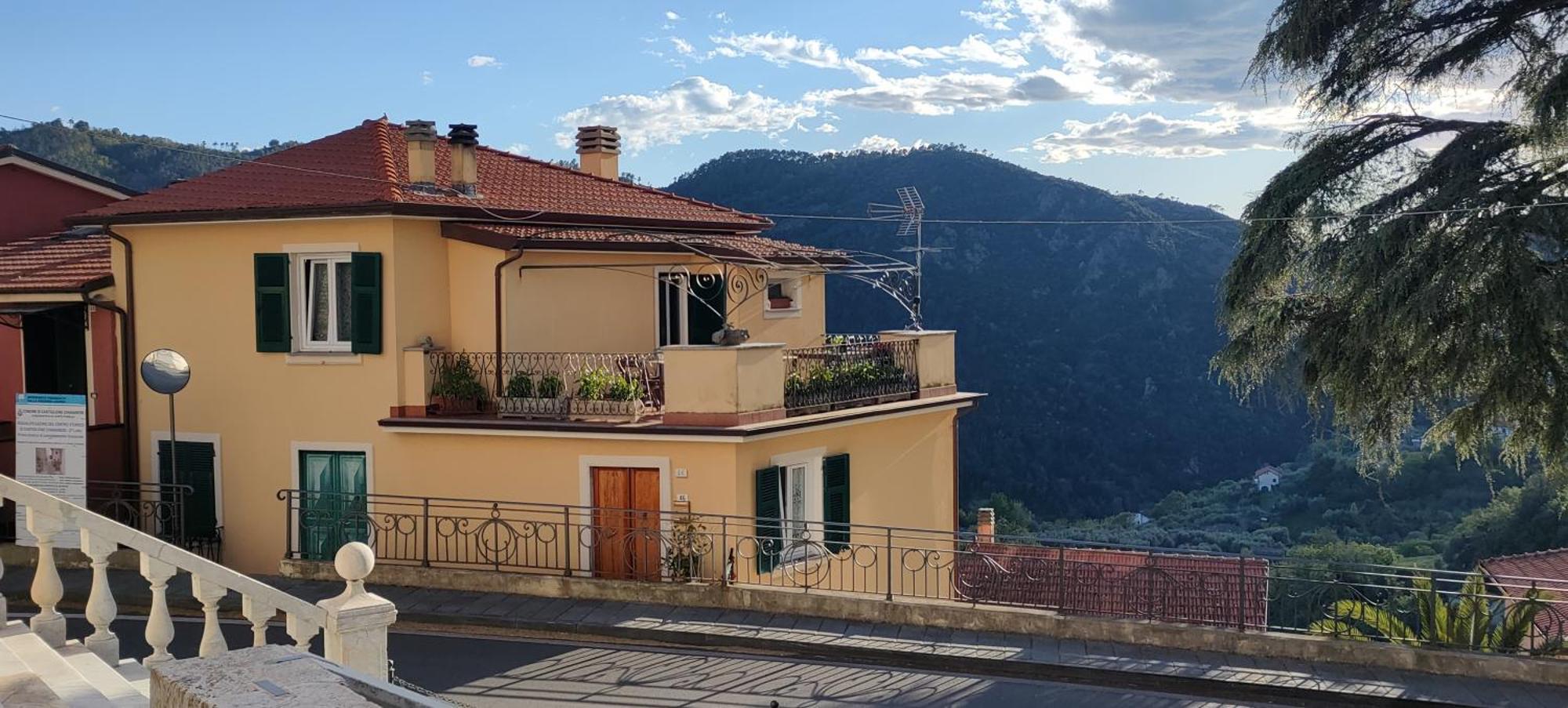 Camera Tra Le Cinque Terre, Camogli E Portofino. Vista Valle E Scorcio Mare All'Orizzonte Castiglione Chiavarese 外观 照片